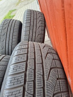 Zimní pneu Pirelli 245/50 R18 - 8