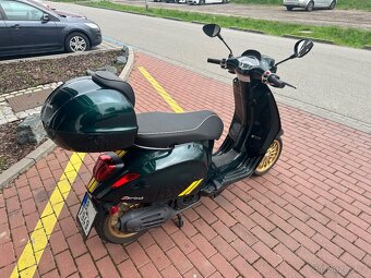 Vespa Sprint 150 Racing Sixties 2021 - 8