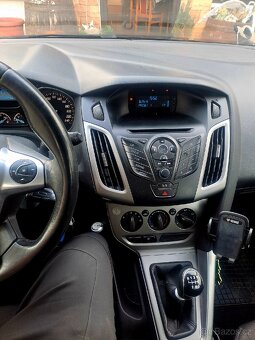 Ford focus - 8