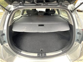 Toyota Auris, 1.6i Selection rok 2017, TOP STAV - 8