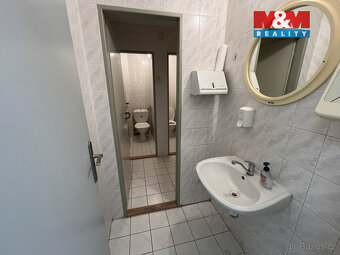 Pronájem kancelářského prostoru,61m², Třinec, ul.nám.Svobody - 8