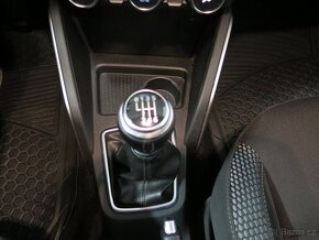 Dacia Duster 1.3TCe 130, navi,kamery,výhřev - 8