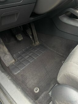 VW Golf V 1.9Tdi 66kW - 8