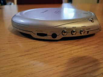 Discman CD přehrávač Roadstar - 8