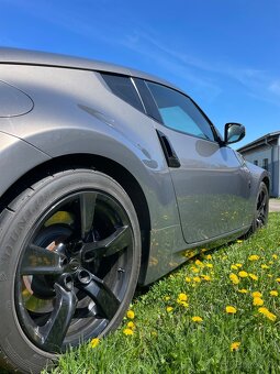 Nissan 370Z - 8