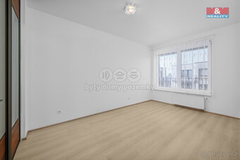 Prodej bytu 3+kk, 85 m², Pardubice, ul. Pod Vinicí - 8