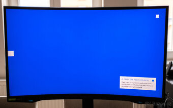 Samsung Odyssey G7 27" | 240 Hz | 2K - 8