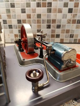 modelový parní stroj Wilesco D20 - 8