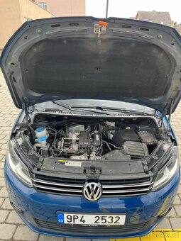Volkswagen Touran - 8