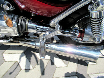 Suzuki VS 1400 Intruder - 8
