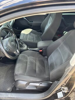Vw golf 2.0tdi-ČR 103 kw highline - 8