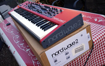 Clavia Nord Wave 2 digitální 4hlasý syntezátor, jako nový v - 8