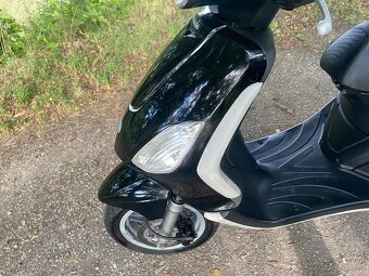 Piaggio Fly 150 - 8