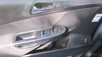 VW Passat Variant 2.0 TDi 125 kW, common rail ČR, garáž - 8