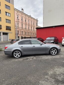 BMW Řada 5, E60 523i Ojeté, 5/2008, 234100 km 129000 Kč Serv - 8