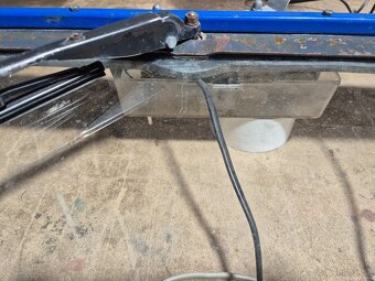 Čelní sklo stěrač ostřikovač - 8