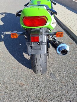 Kawasaki zx7r - 8