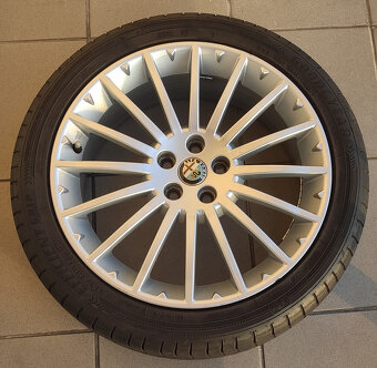 Letní pneu 215/45 R17 s alu disky Alfa Romeo - 8