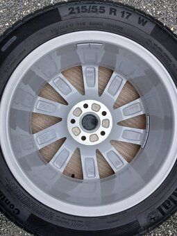 Pekna zánovní orig alu Škoda Superb 215/55/17 - 8