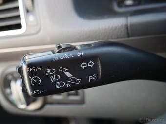 Volkswagen Touran 2.0TDi , 103 kW nafta, 2010 - 8