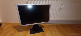 Monitor 24 palců HP LP2465 - 8