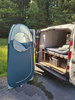 obytný Renault Trafic L2H1 soběstačný celoroční Campervan - 8