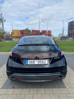 Honda Civic 1.8 VTEC 103 kw - 8
