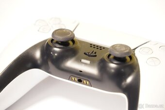 PlayStation 5 s mechanikou - 8