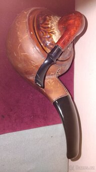 Obrovská dýmka v kůži. - 8