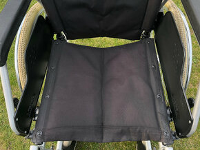 Meyra mechanický invalidní vozík 43cm bržděný - 8