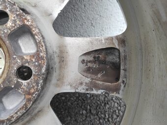 letní pneu 195/50 R15 82V na 15" alu discích Škoda Fabia I - 8