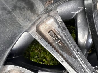 Tesla R21 - 8