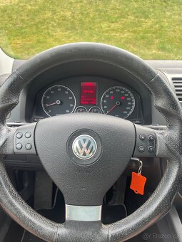 VW Golf V - 8