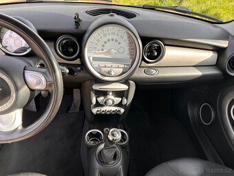 Mini Cooper R56 1.6 benzín - 8