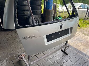 Vw Golf 4 , Bora combi zadní víko bez koroze - 8