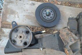 díly na motor DJ5TED 2,5TDI vačka písty blok válců a klika - 8