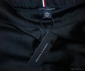 Navy saténová sukně Tommy Hilfiger - 8
