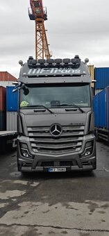 Řidič MKD C+E plato CZ - DE, NL, BE - CZ - 8