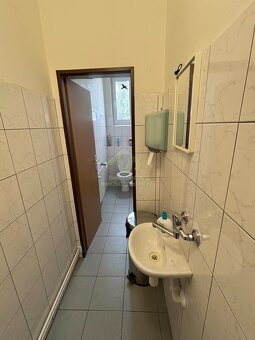 Rokycany-pronájem 2 kanceláří. - 8