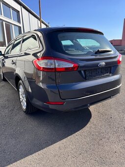 FORD MONDEO 2,0 TDCI GHIA 2011 - 8