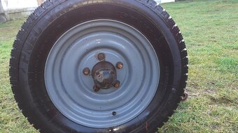 Náprava na káru/vlek - 8