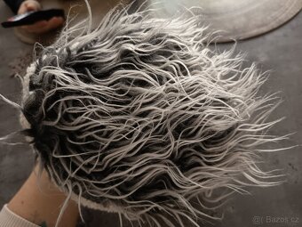 Dětská zimní čepice Eisbär s vlasy - 8