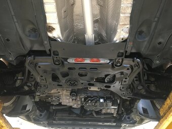 ŠKODA OCTAVIA III 1.4TSi 103kW Navi Columbus, DigiAC - DPH - 8