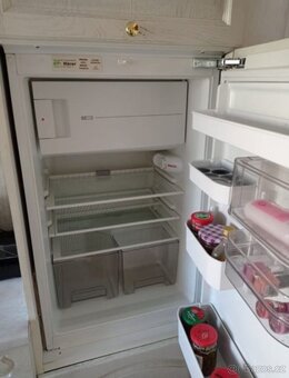 Bílá kuchyně se spotřebiči, 4808 - 8