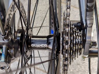 Horské kolo  s osazením Shimano Deore XT, kola 29", rám 19 - 8