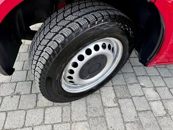 VW Transporter T5 2.0 TDI, 62 KW, r.v. 2012 - 8