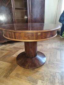 Starožitný nábytek - 8