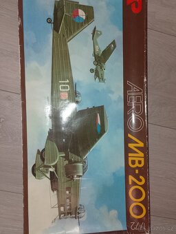Prodám modely letadel, krabice - 8