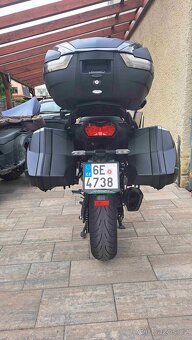 Kawasaki Versys 1000 S - 8