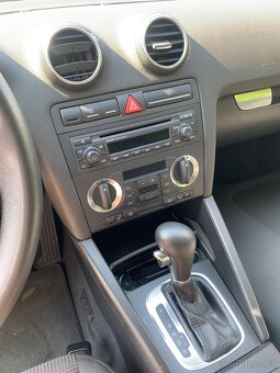 Audi a3 8P 1.6i 75kw DSG havarované - 8